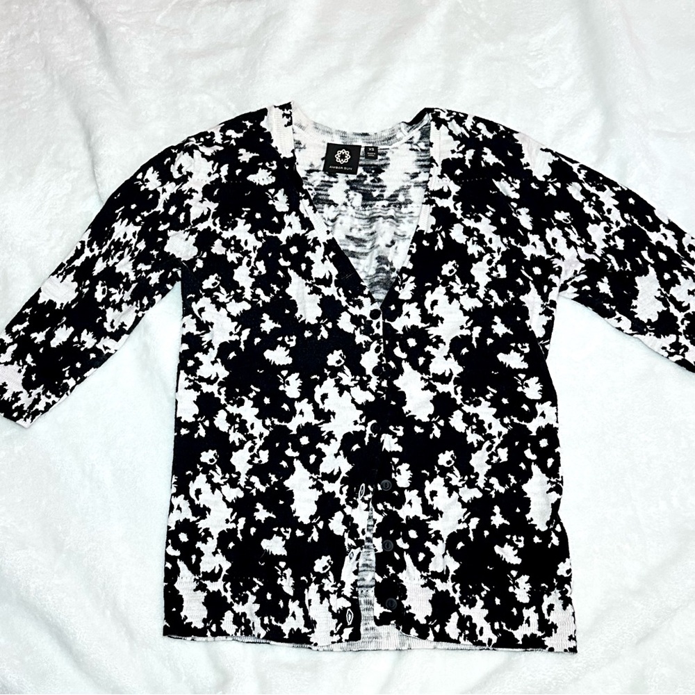Amber Sun Black & White Abstract Print V-Neck 3/4 Sleeve Cardigan - Size XS
